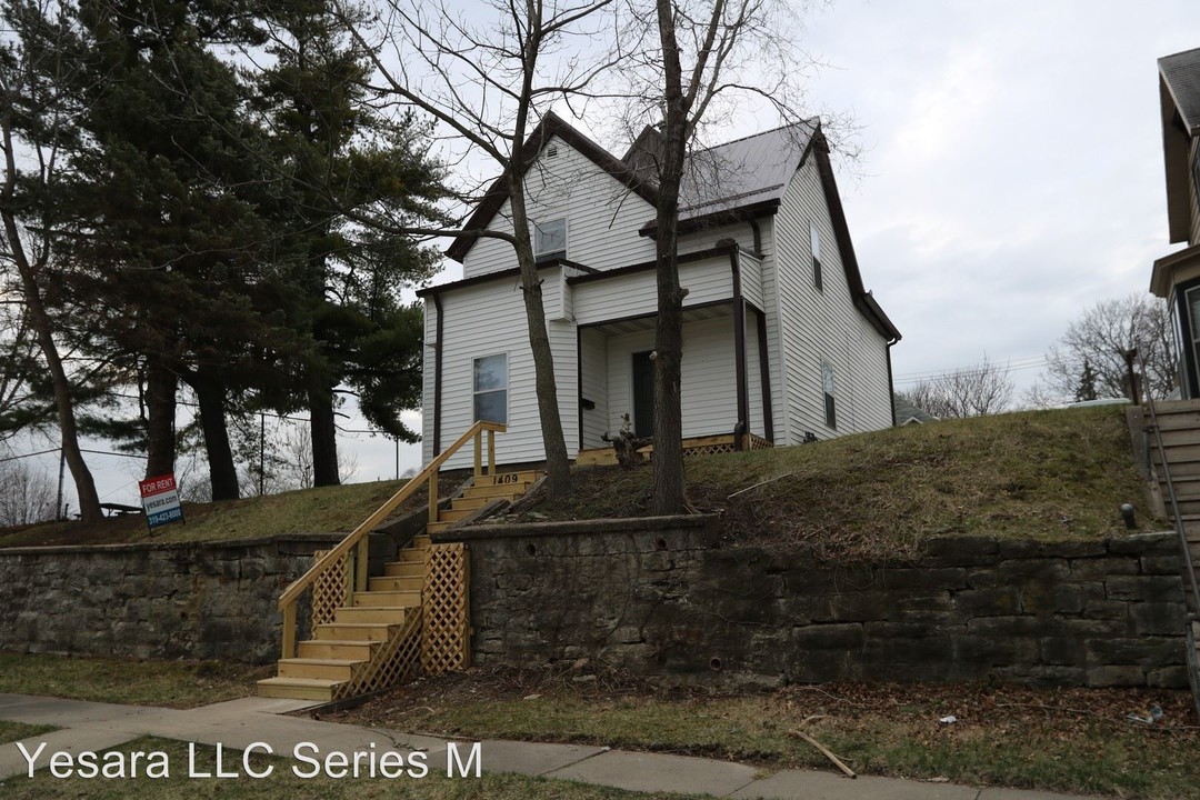 1409 Jefferson St in Burlington, IA - Building Photo