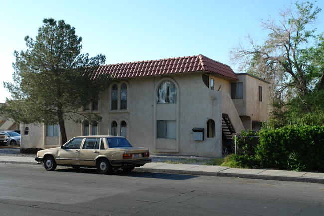 4411 Newsom Cor in Las Vegas, NV - Foto de edificio - Building Photo