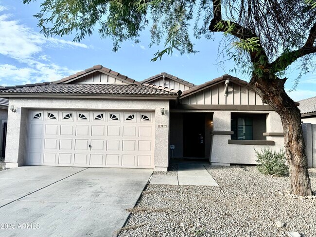 property at 2432 W Tamarisk Ave