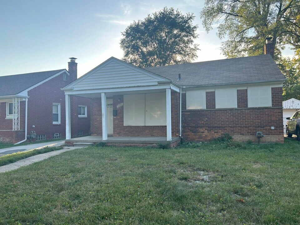 9961 Vaughan St in Detroit, MI - Building Photo