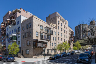 341 Wallabout St in Brooklyn, NY - Building Photo - Building Photo