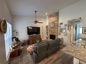 30 Oak Villa Rd in Canyon Lake, TX - Building Photo - Building Photo