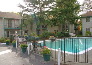 Cedars West Apartments in Beaverton, OR - Building Photo