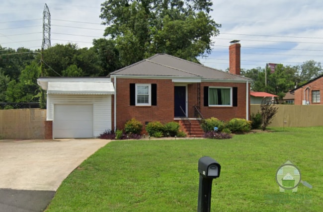 property at 10 Auburn St