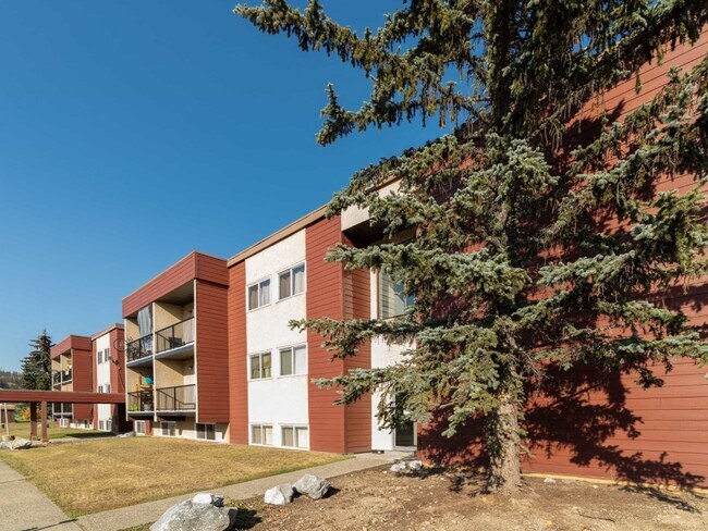 Briarwood Apartments in Prince George, BC - Building Photo - Building Photo