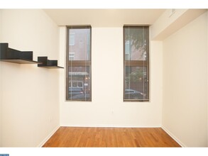 1531 Poplar St, Unit 1 in Philadelphia, PA - Building Photo - Building Photo