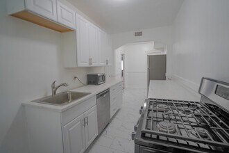 750 Leland Ave, Unit #2S in University City, MO - Foto de edificio - Building Photo