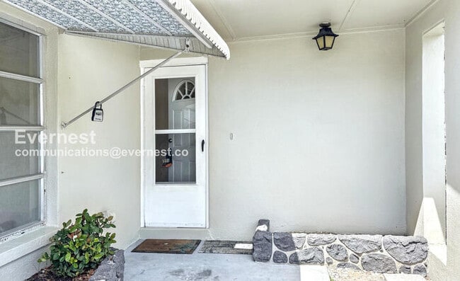 3313 Ottway Dr in Holiday, FL - Building Photo - Building Photo