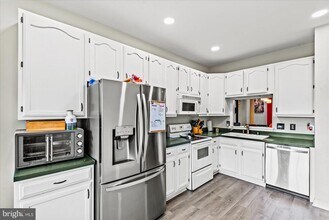 506 Ben Neuis Pl in Fredericksburg, VA - Building Photo - Building Photo