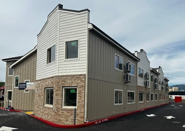 property at 1935 W Table Rock Rd