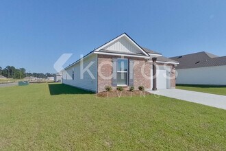 14274 Ruffian Ave in Denham Springs, LA - Foto de edificio - Building Photo