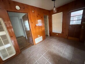 3103 Burleson Rd, Unit B in Austin, TX - Building Photo - Building Photo
