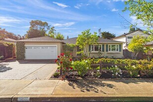 1028 Clark Ave in Mountain View, CA - Building Photo