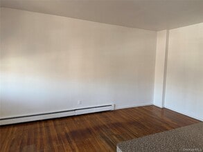 69-35 De Costa Ave in Queens, NY - Building Photo - Building Photo