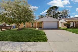 24015 Beef Canyon Dr in Hockley, TX - Building Photo