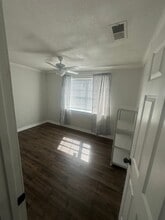 2049 Tuskegee Dr in Marrero, LA - Building Photo - Building Photo