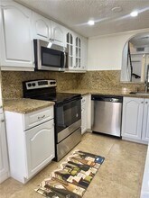 1153 NW 123rd Ct in Miami, FL - Building Photo - Building Photo