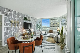 341 E Ohio St in Chicago, IL - Building Photo - Building Photo