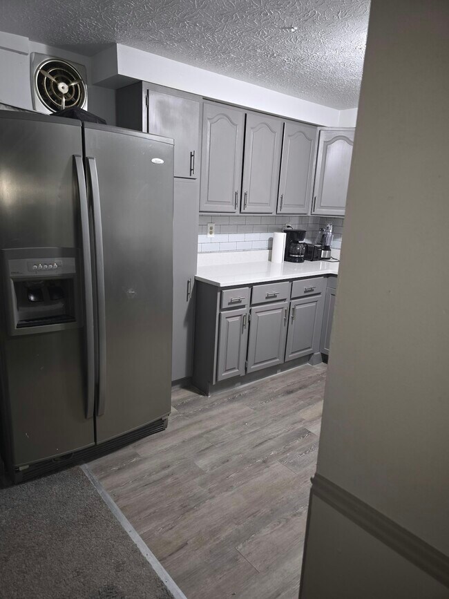 650 E 130th St in Cleveland, OH - Building Photo - Building Photo