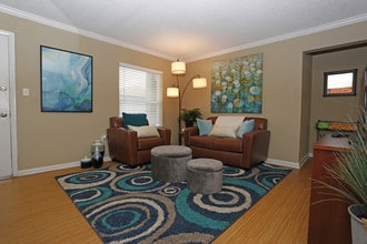 ULake Student Spaces in Tampa, FL - Building Photo - Interior Photo
