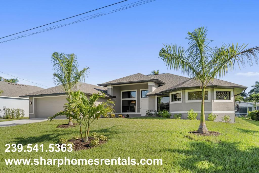 2409 SW 50th Ln in Cape Coral, FL - Building Photo