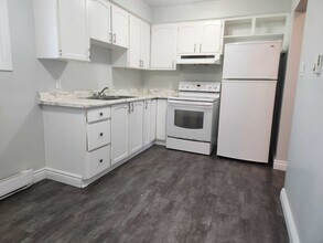 672 Division St in Kingston, ON - Building Photo - Building Photo