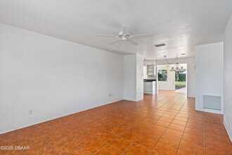 152 Longwood Dr in Ormond Beach, FL - Building Photo - Building Photo
