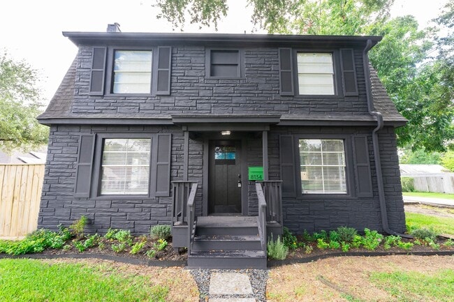 8134 Niles St