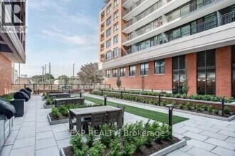 3091 Dufferin St in Toronto, ON - Building Photo - Building Photo
