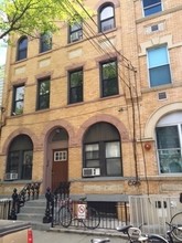 242 kingsland ave in Brooklyn, NY - Building Photo - Building Photo