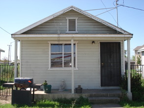 1764 Harbor Ave in Stockton, CA - Building Photo - Building Photo