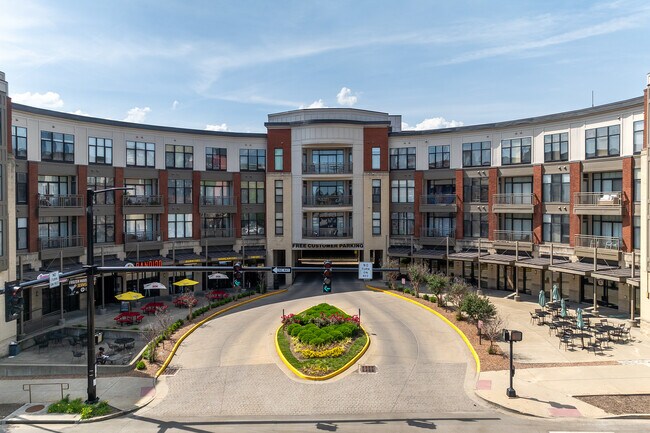 Centercourt Condominiums in Lexington, KY - Foto de edificio - Building Photo
