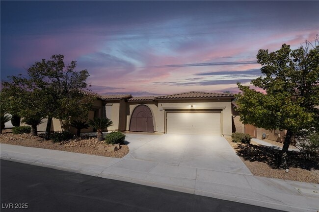 7232 Frontier Hills Ave