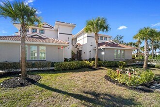 12000 Santaluz Dr in Ft. Myers, FL - Building Photo - Building Photo