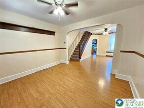 447 Arlington St in Tamaqua, PA - Building Photo - Building Photo