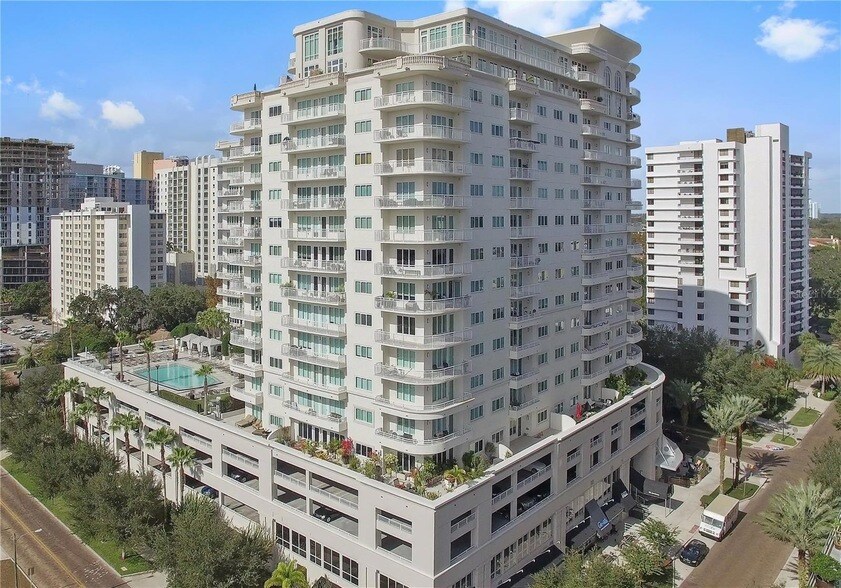 100 S Eola Dr, Unit 914 in Orlando, FL - Building Photo