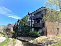 13 Crestview Ln photo'