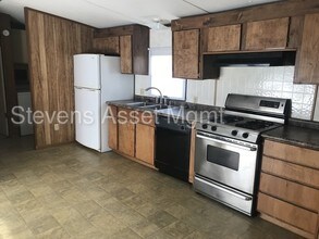 1956 Rossie Lee Dr-Unit -8 in Bossier City, LA - Building Photo - Building Photo
