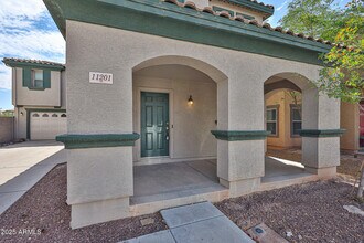11201 W McKinley St in Avondale, AZ - Building Photo - Building Photo