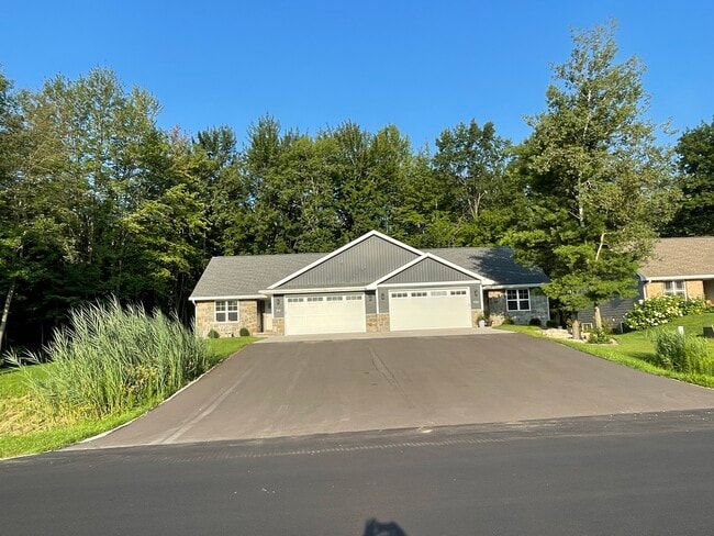 property at 3581 Veterans Ave