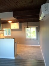 2521 Foothill Blvd, Unit 3 in La Crescenta, CA - Building Photo - Building Photo