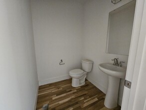 3809 Lands End Ct in Raleigh, NC - Building Photo - Building Photo