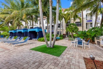 Miramar Park Apartments in Miramar, FL - Building Photo - Building Photo
