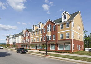 Riverwood Villas Apartments