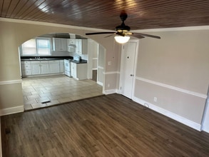 6401 Stantonsburg Rd in Farmville, NC - Building Photo - Building Photo
