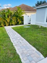 1534 SW Jacksonville Ave in Port St. Lucie, FL - Building Photo