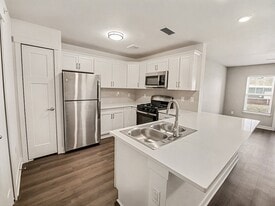 The Grove Apartment Homes in Lincoln, NE - Building Photo