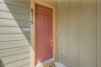 8219 S Trails Edge Ct in Centennial, CO - Building Photo - Building Photo