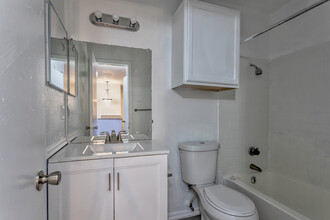 Canyon Oaks Apartment Homes in Desoto, TX - Building Photo - Interior Photo