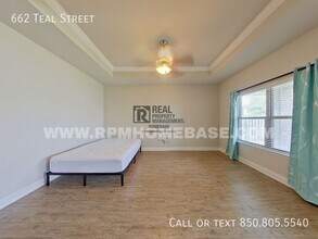 662 Teal St in Crestview, FL - Building Photo - Building Photo
